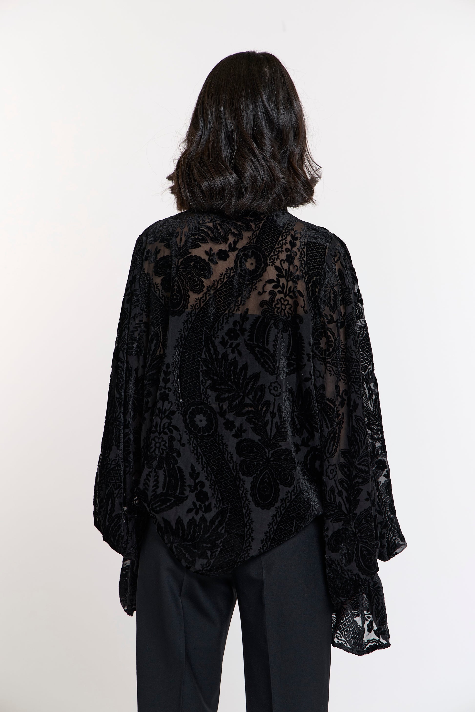 Black (Velvet Cutout)