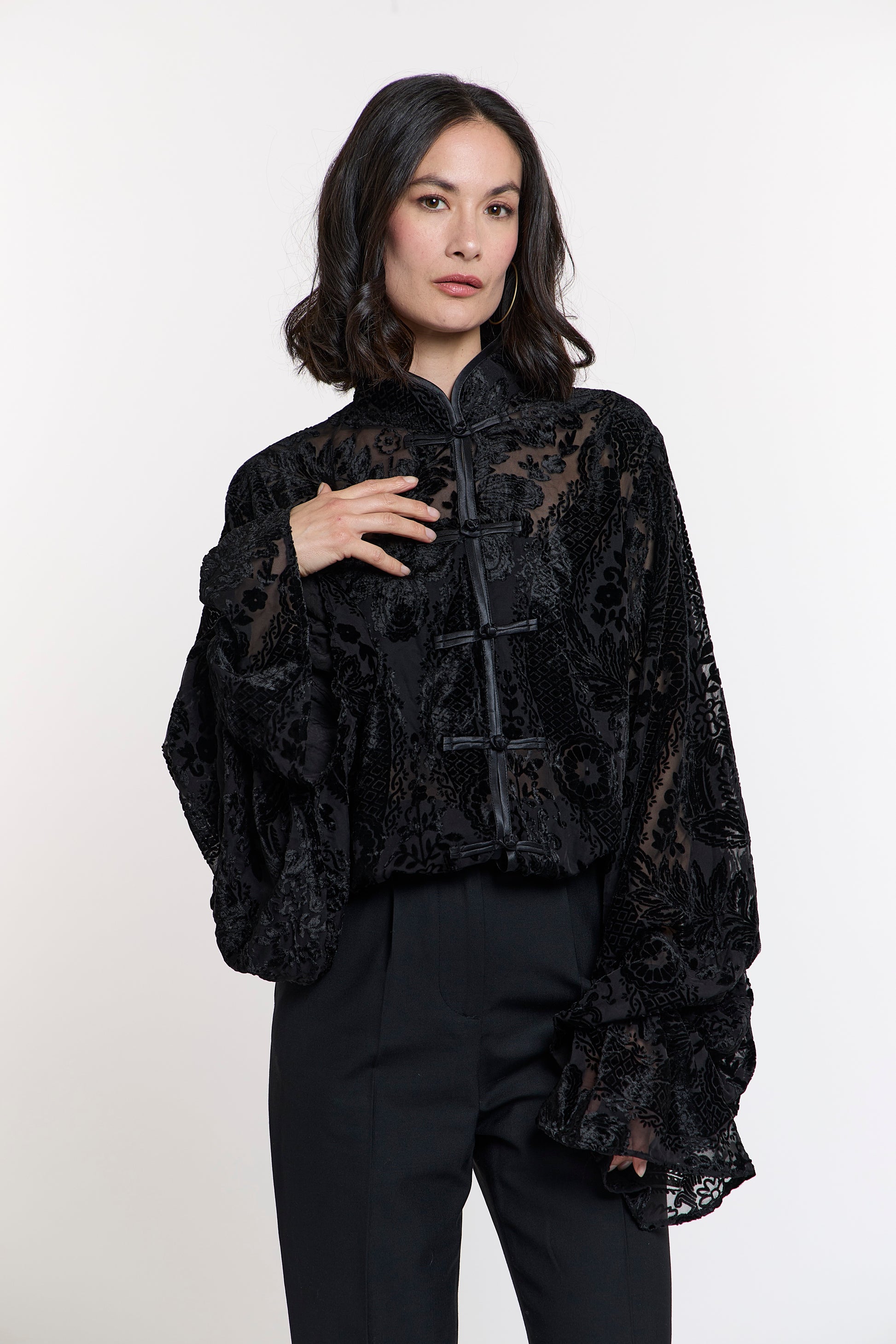 Black (Velvet Cutout)